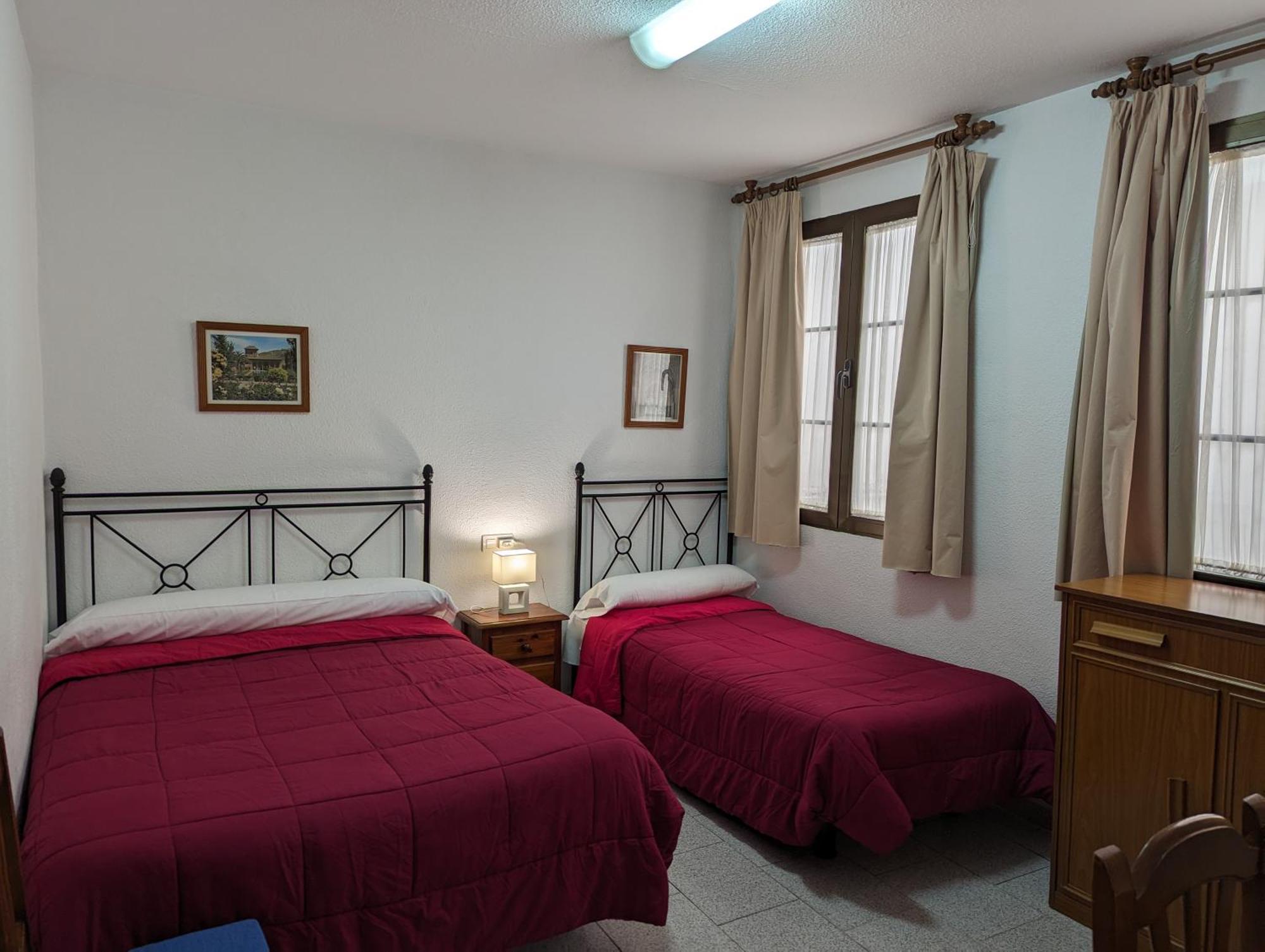 Pension Ciudad Navarro Ramos Гранада Экстерьер фото